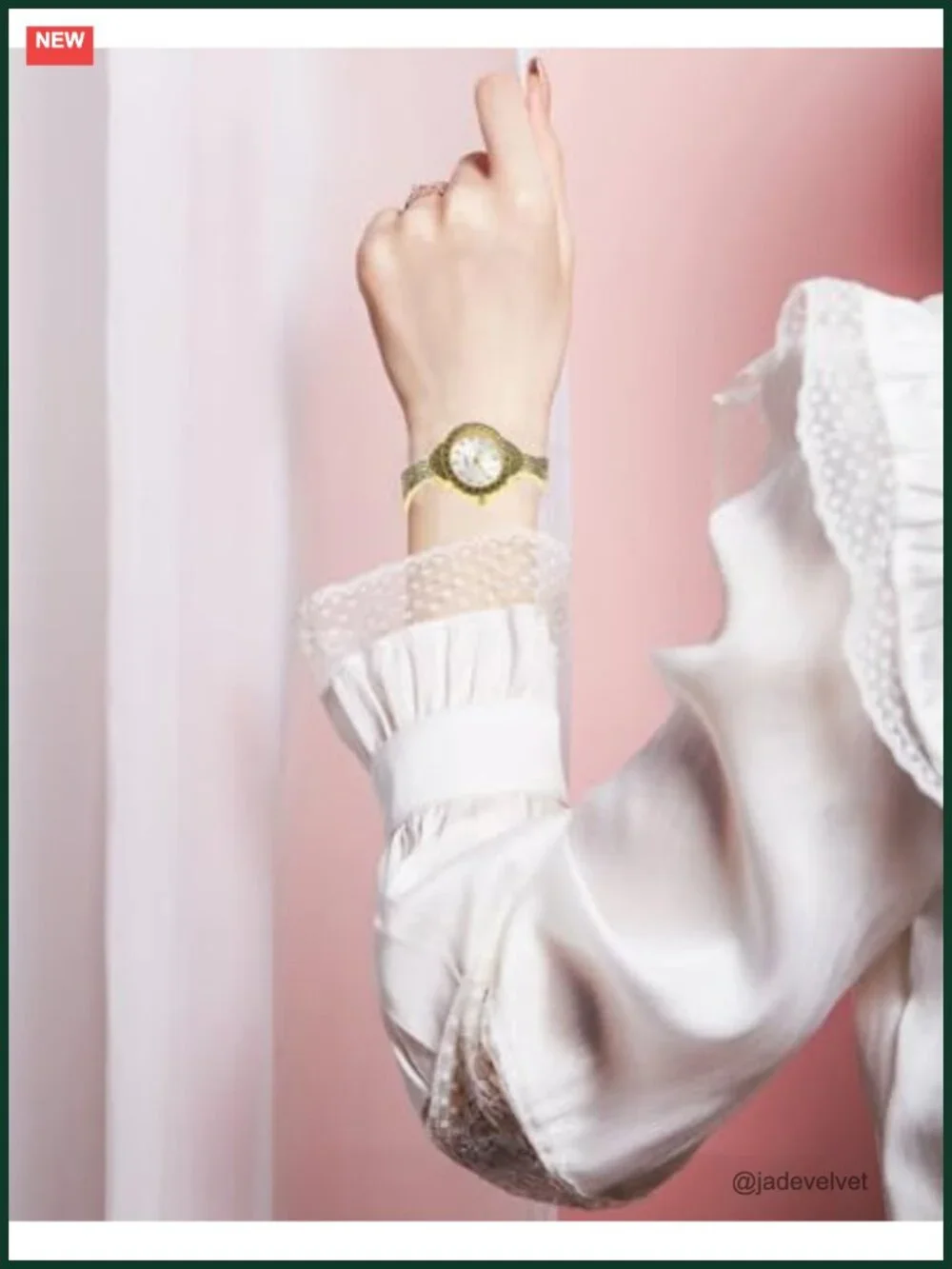 Women Vintage Cuff Bracelet Watch Quartz Arabic Numerals Stainless Steel